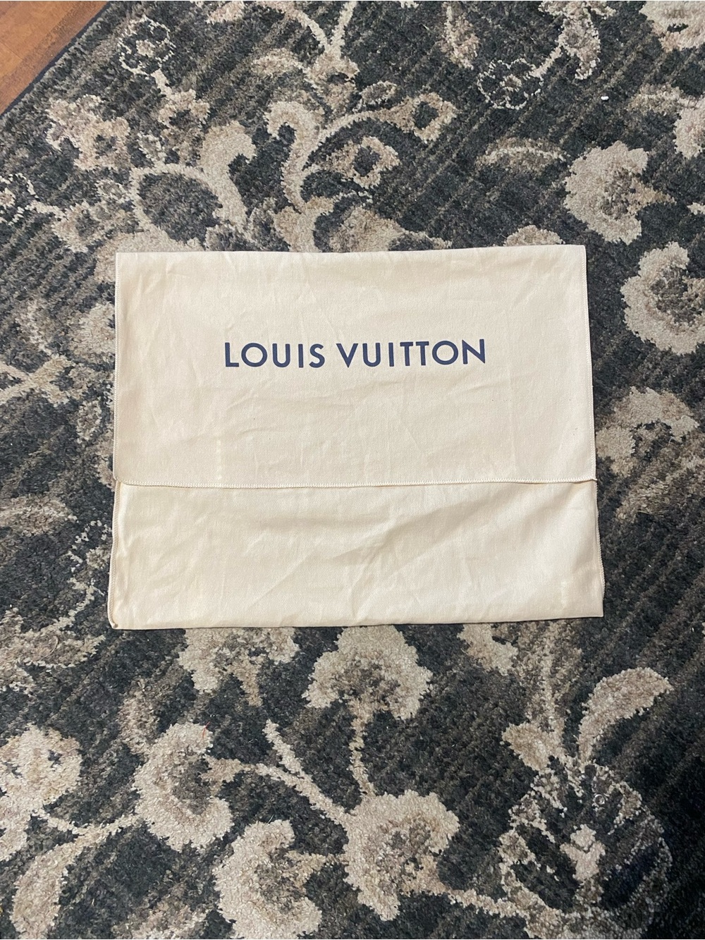 Louis Vuitton Cream Dust Cover with Navy Logo